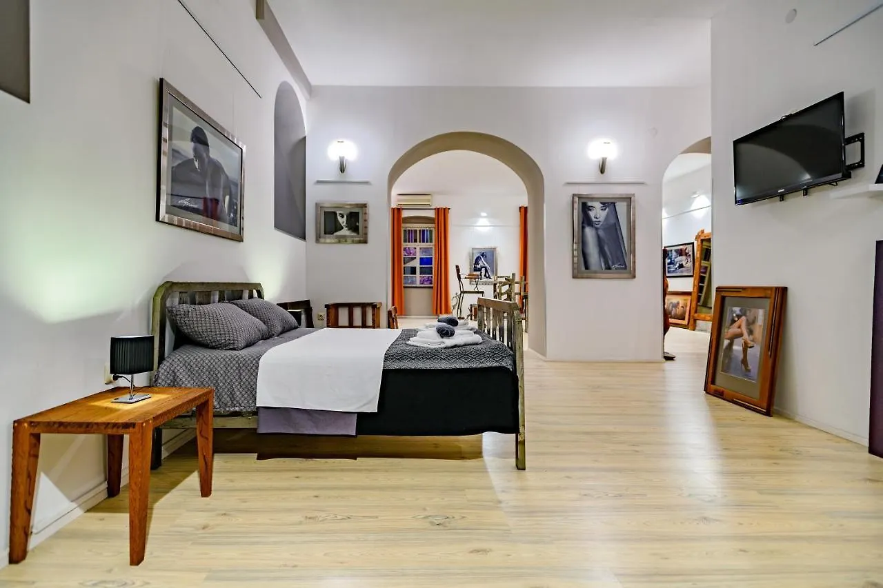 Lupino'S Gallery Apartment - Old Town Zadar 0*,