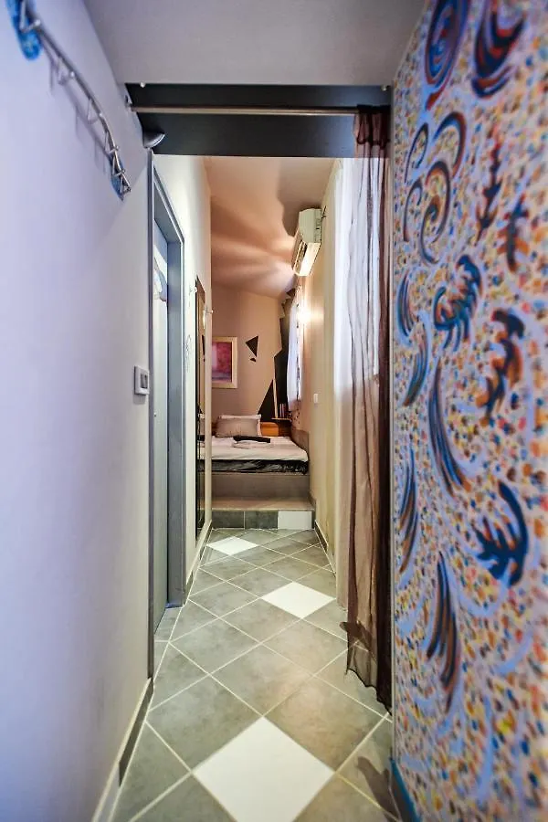 Lupino'S Gallery Apartment - Old Town Zadar