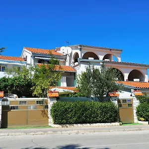 3* krevet i doručak And Anika